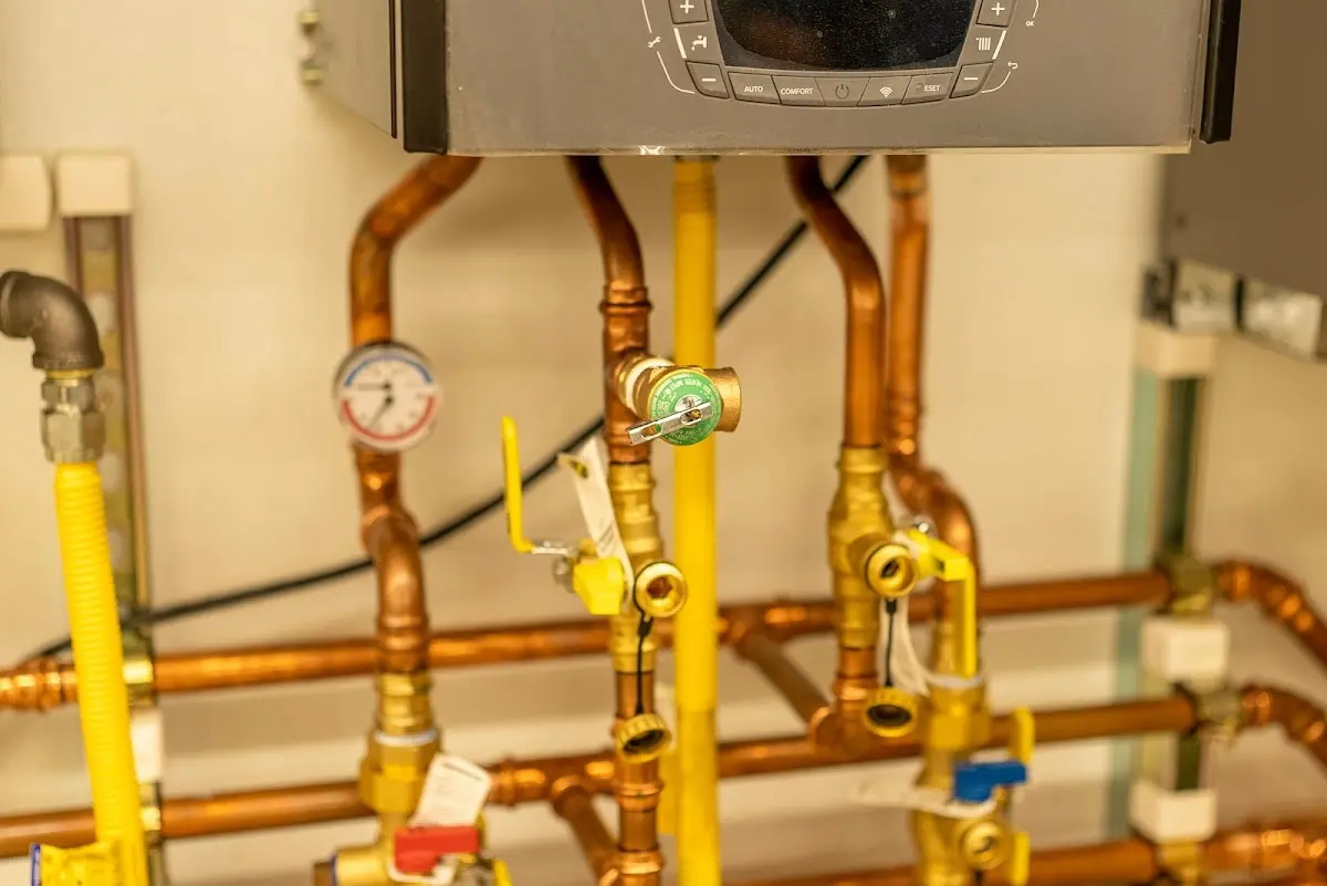 Licensed technician providing Pipe Repair for a homeowner in Sikeston